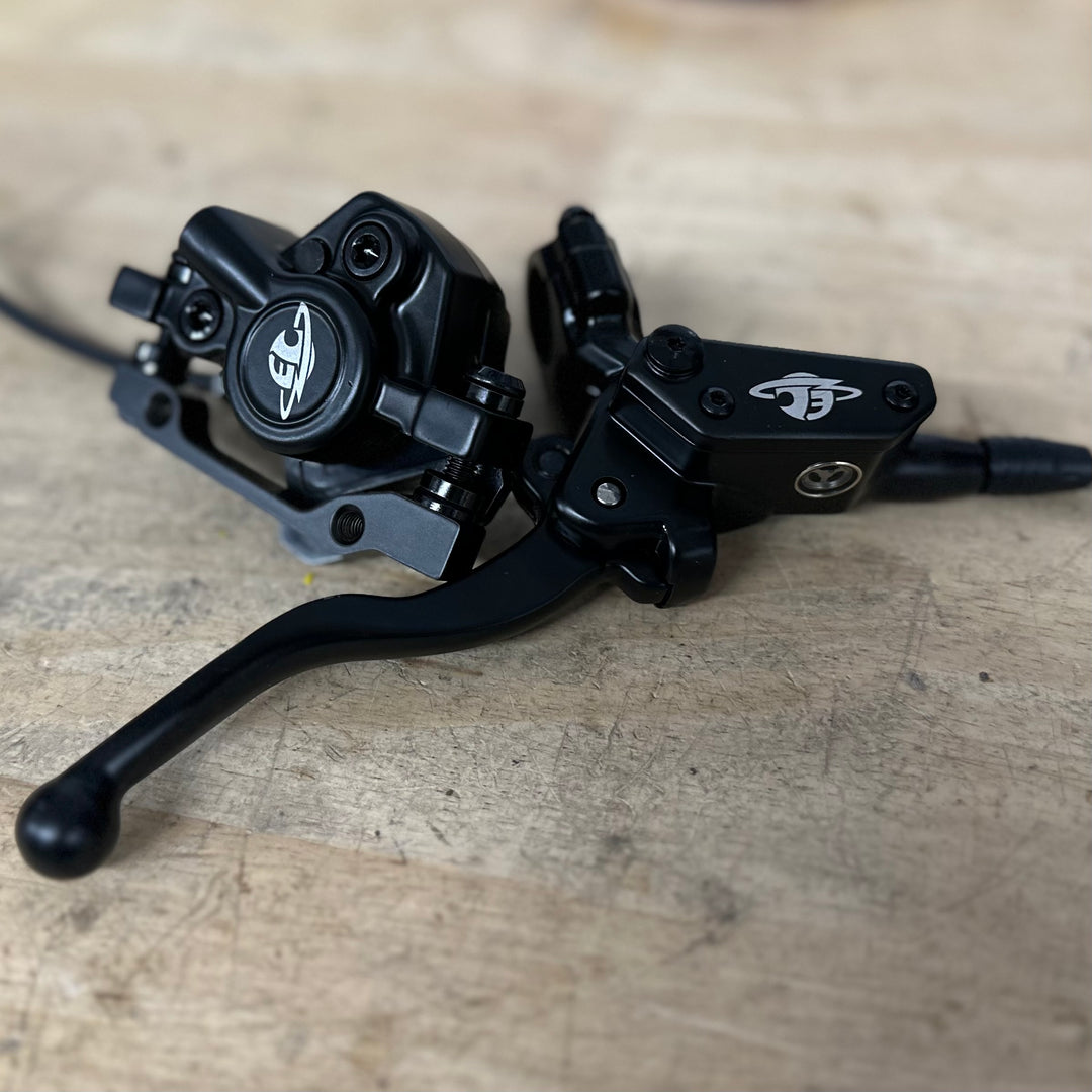 Razor Pro Spec – Electro & Company Inc.